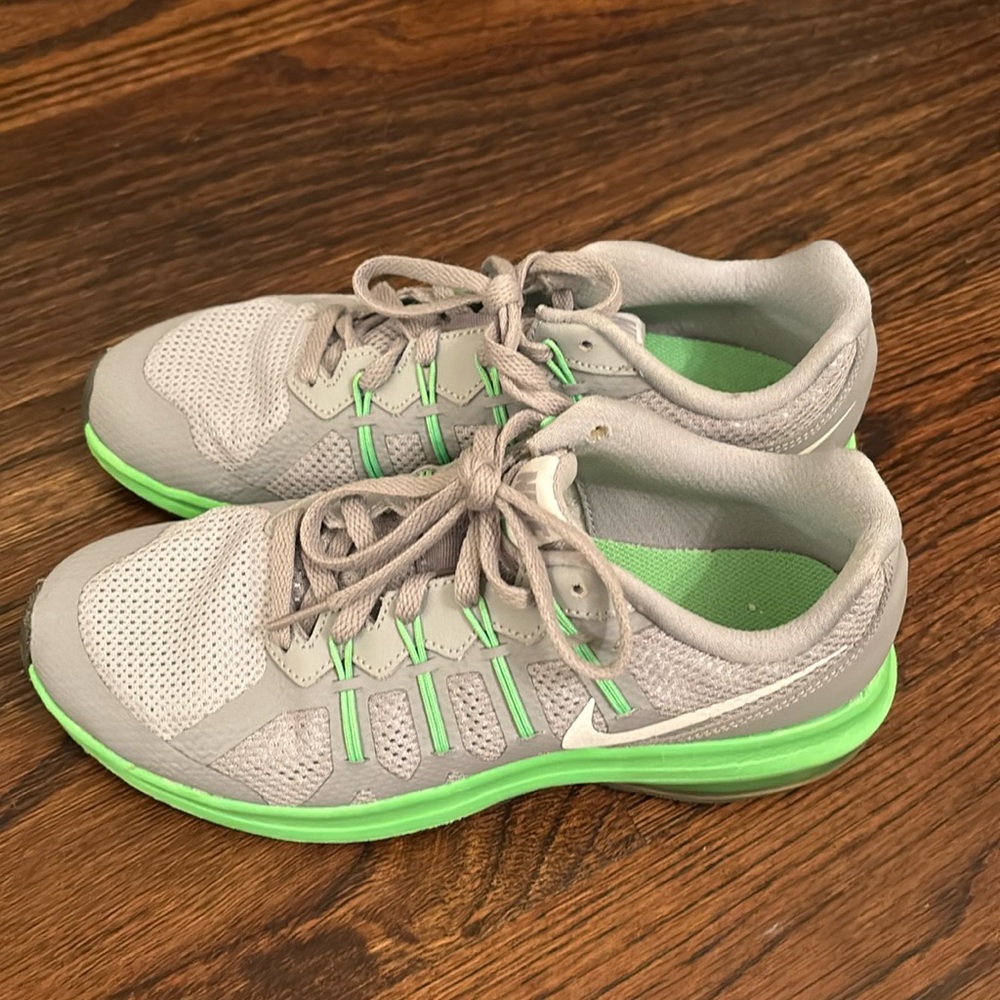 Nike tennis shoes